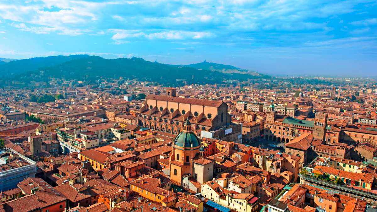 Bologna: Musei, Parchi e Gite Fuori Porta nella Capitale della Cultura