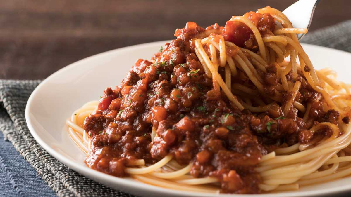 Dove Mangiare a Bologna: Guida alla Tradizione Gastronomica della Capitale Emiliana